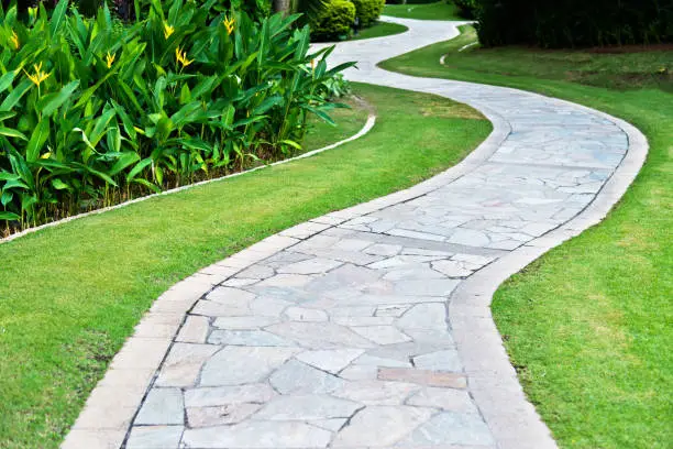 2025 landscaping trends in Pittsburgh
