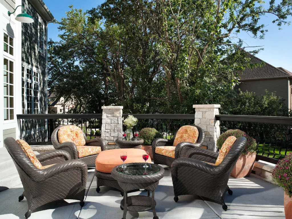 Top 4 Outdoor Living Trends To Try This Spring- Outdoor Lounge Area