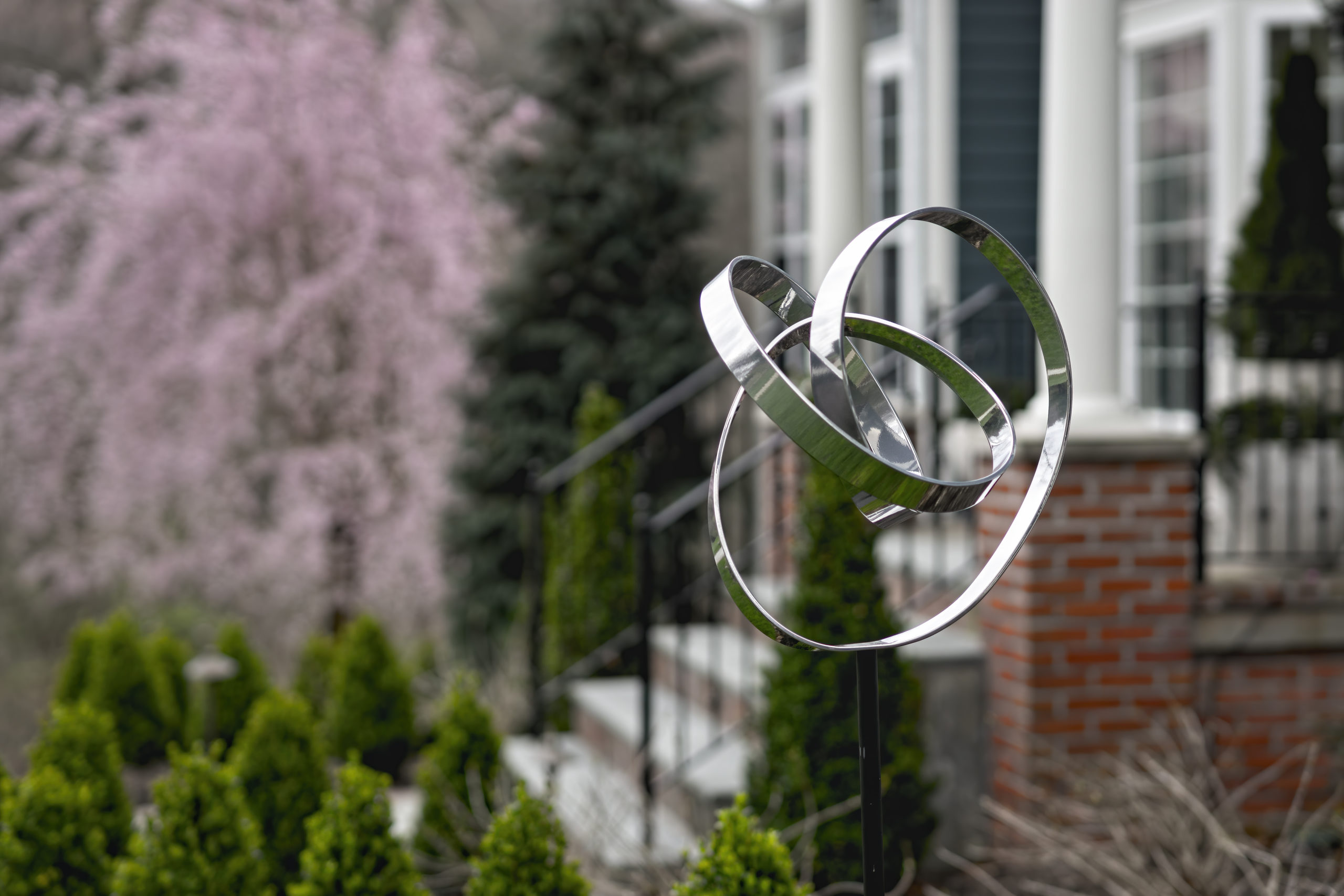 Sculpture and art in the garden